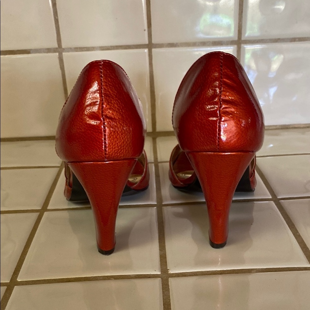Elegant Red Peep-Toe Heels - Picture 5 of 9
